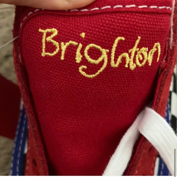 **Available see notes**Limited Brighton Vans - Picture 7 of 8